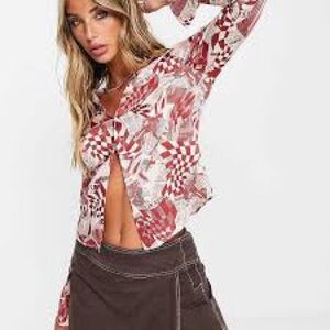 NWT Topshop Slim Fit Red Satin Shirt with Newspaper Print, Size 4